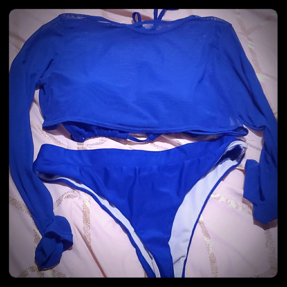 Three piece swimsuit